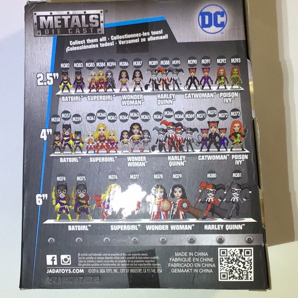 *Donated* Harley Quinn Vinyl Action Figure In Box! - Picture 2 of 5